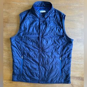 Men’s Peter Millar vest - L